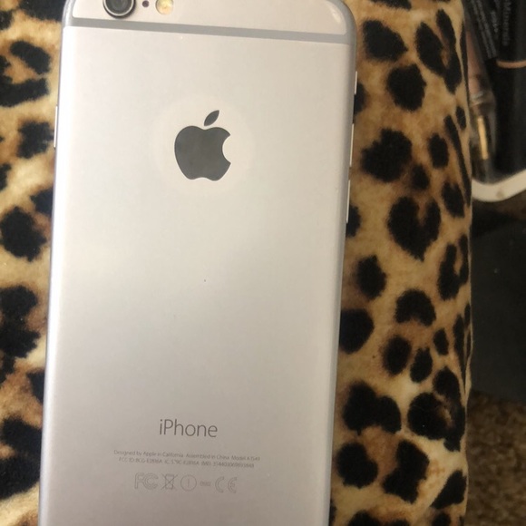 iPhone 6 16G - Picture 3 of 3